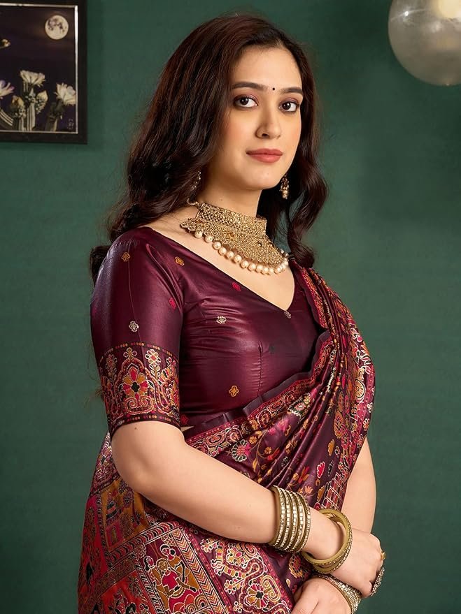 Maroon Banarasi Saree with Blouse - Image 3