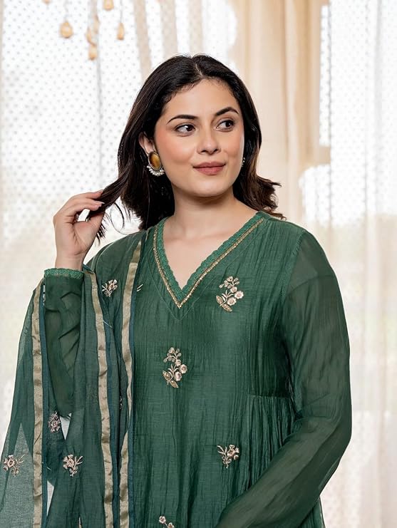 Solid Anarkali Kurta and Pant Green - Image 3