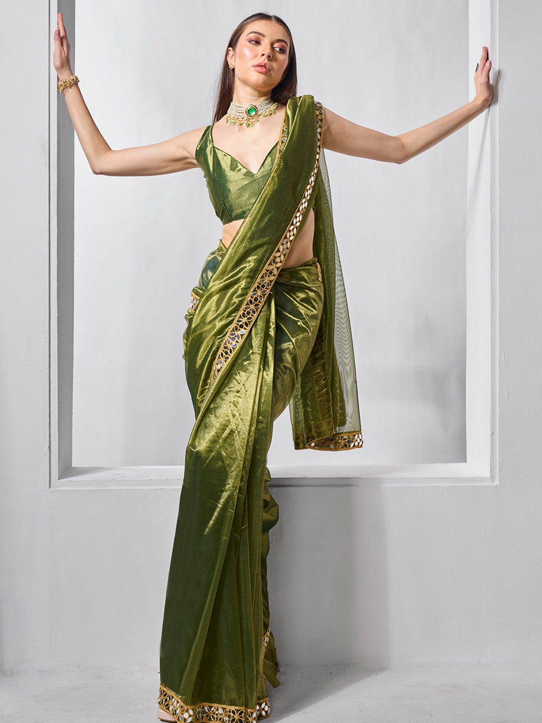 https://www.karagiri.com/cdn/shop/files/ADT-Modevaecom20-08-242472.jpg?v=1730281870