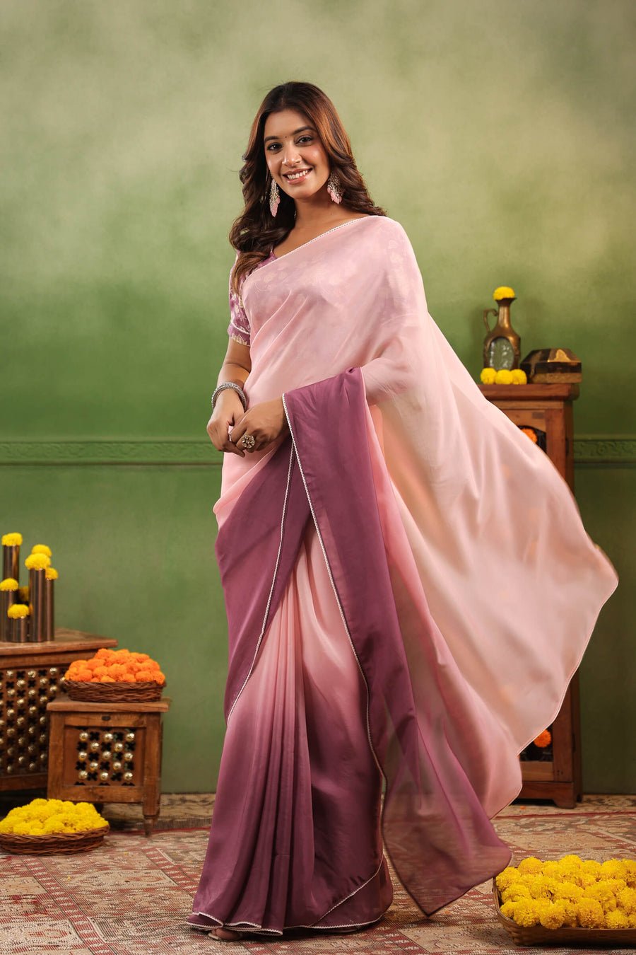 https://moora.in/cdn/shop/files/MulberryOmbre-01.jpg?v=1729831311&width=900