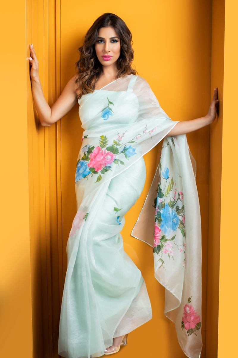 https://muksweta.com/cdn/shop/files/Untitled-Session0350-1.jpg?v=1686996297