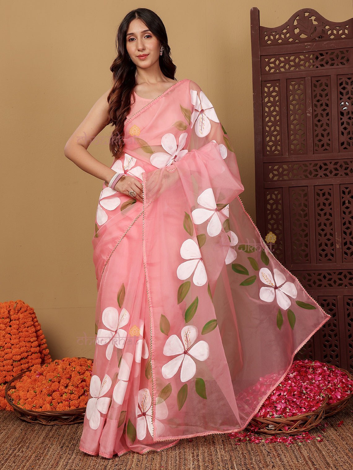 https://chowkhat.com/cdn/shop/files/Untitled_Session0767.jpg?v=1756967605&width=2048